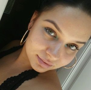 Meet your Posher, Deja